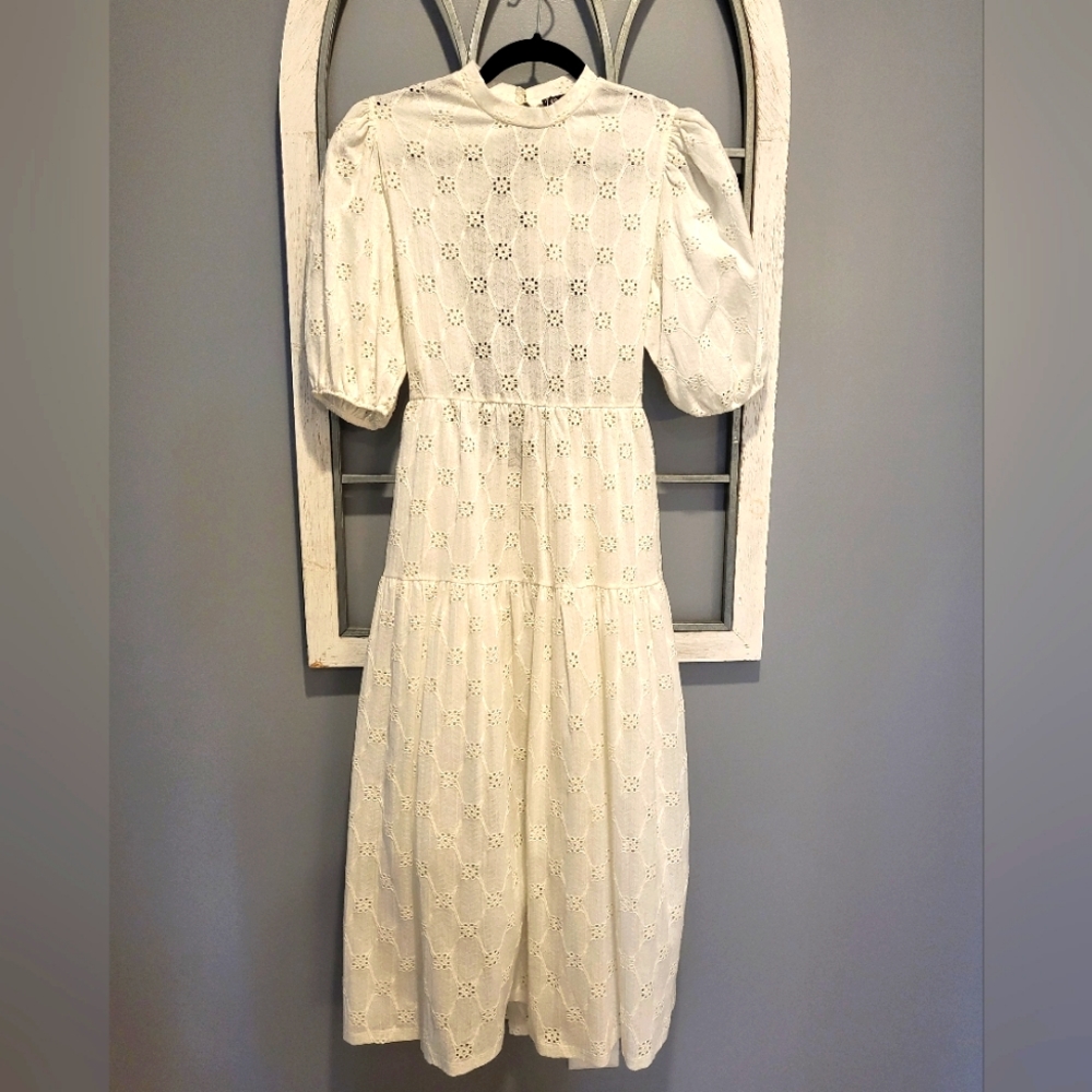 NWT Zara eyelet backless midi dress